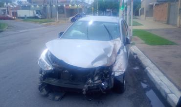 Adolescente alcoholizado chocó contra un contenedor en avenida Facundo Quiroga