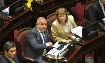 Luis Juez se suma a La Libertad Avanza y el Gobierno queda a un paso de la primera minoría en el Senado