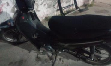 Demoraron a dos menores y retuvieron una motocicleta tras picadas sobre avenida Circunvalación