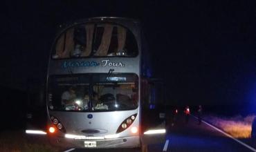 Ulapes: colectivo con 15 pasajeros quedó varado sobre Ruta Nacional 79 por una falla en los frenos