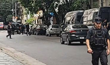 La policía verificó que el paquete sospechoso abandonado frente al Congreso no contenía ninguna amenaza