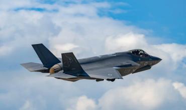 Israel derribó un avión iraní en Teherán con un caza F-35