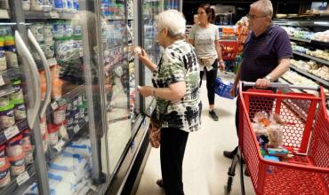 Llenar el changuito: hay diferencias de más de $115.000 en el precio que se paga en distintos lugares del país