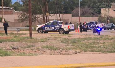 Chilecito: un motociclista murió tras chocar contra un guardarraíl en una rotonda
