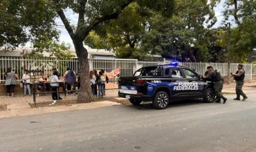 Alerta en Rosario: hallaron amenazas en una escuela y un puente