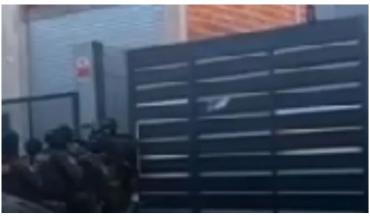 Tiroteo y muerte: la Policía allanó una casa y se enfrentó a tiros con una banda de delincuentes en una pool party