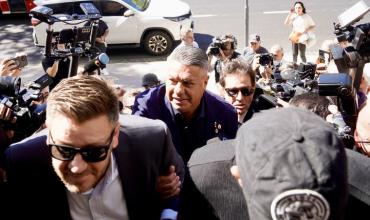 La Justicia autorizó al “Chiqui” Tapia para que salga del país