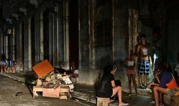 Crisis energética en Cuba: colapsó el sistema eléctrico y toda la isla está sin luz