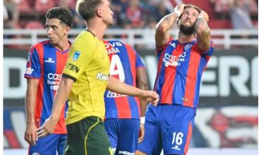 San Lorenzo fue goleado 5-2 por Defensa en el Nuevo Gasómetro y complicó más su difícil presente