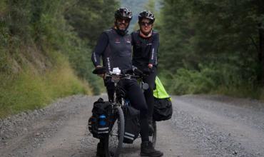 Su hijo tiene autismo, cruzaron juntos la Cordillera de los Andes y terminaron creando algo impensado