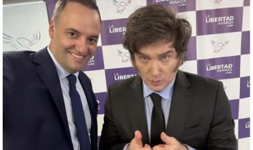 Javier Milei regresa de Hungría y se sumerge en los reclamos para que atienda la interna en medio del escándalo con Adorni