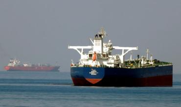 El petróleo se desploma tras las declaraciones de Trump y perforó los 100 dólares