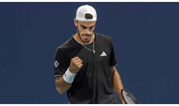 Francisco Cerúndolo dio el batacazo ante Medvedev y clasificó a los octavos de final del Masters 1000 de Miami