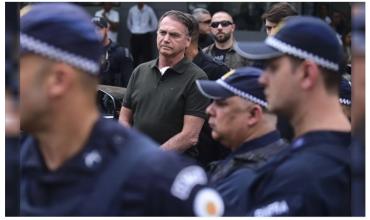 Brasil: Supremo Tribunal autoriza a Bolsonaro a purgar temporalmente su condena en prisión domiciliaria