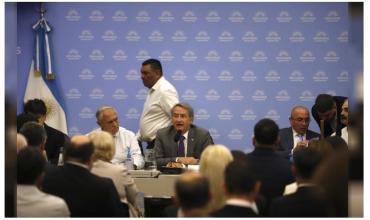 Tras una primera jornada tensa, la audiencia por la Ley de Glaciares continúa este jueves su recorrido en Diputados