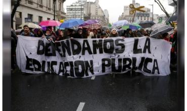 Más de mil docentes dejan de enseñar en la UTN por los bajos sueldos universitarios
