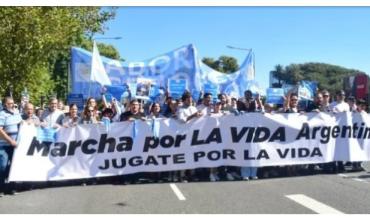 Marcha por la Vida: miles de personas se movilizaron en Plaza Italia