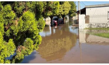 Violento temporal en una localidad de Córdoba: casi 250 milímetros de lluvia, casas inundadas y un geriátrico evacuado