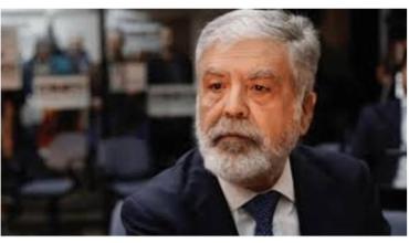 Internado por "arritmia", preocupa la salud de Julio De Vido