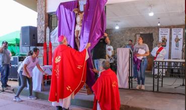El  Señor de la Peña recibió a miles de peregrinos de todo el país