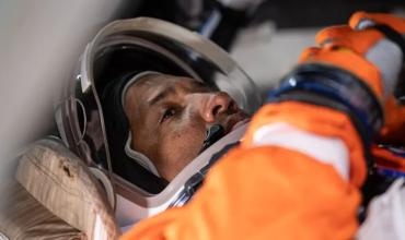 El mensaje desde el espacio del piloto de Artemis II que conmovió en redes: qué dijo