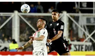Con el debut de Duró, Riestra igualó con Palestino por la Copa Sudamericana