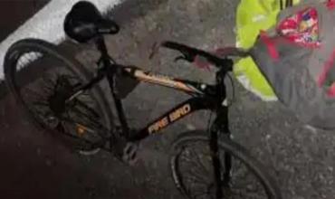 Volvía en bicicleta de cumplir una promesa a la Difunta Correa y lo atropelló un conductor que huyó: está muy grave