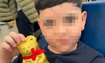 La emotiva foto de Bastián con los ojos abiertos