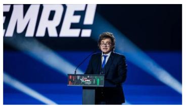 Milei en AmCham: ”la inflación viene subiendo desde mediados del año pasado, pero para adelante va a bajar”