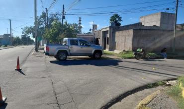 Choque entre camioneta y moto en avenida San Francisco: un hombre sufrió una posible fractura tras el impacto