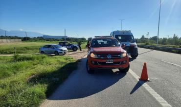 Choque entre auto y moto en Ruta 38: una mujer fue trasladada al hospital