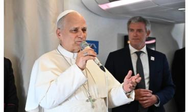 Papa: “Estoy en África para animar a los católicos, no para debatir con Trump”