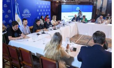 Ley de Propiedad privada: extranjeros sin límite, la reforma que genera división entre LLA y sus aliados