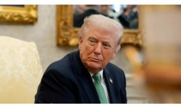 Trump: estadounidenses deberán lidiar con altos precios de combustibles “durante un tiempo”