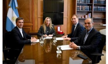 Sin Adorni, Karina Milei recibió al gobernador aliado Zdero