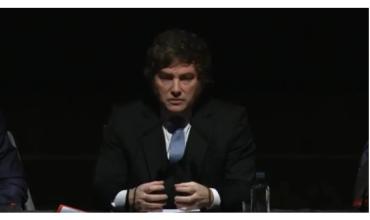 Javier Milei se molestó por una pregunta sobre la inflación: “No es el lugar, no es el momento”