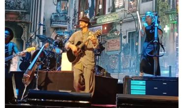 Ricardo Arjona hizo vibrar el Movistar Arena durante su primera noche en Argentina