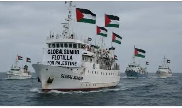 Dos de los activistas que llevaban ayuda humanitaria a Gaza seguirán detenidos en Israel