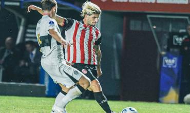 Barracas Central perdió sobre el final ante Olimpia y quedó complicado en la Copa Sudamericana
