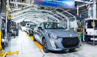 Stellantis frena la producción de Peugeot en la planta de Palomar por caída de ventas