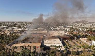 Trágico incendio en un shopping de México: ya hay seis muertos y al menos 40 heridos