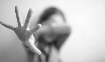 Le pegaba a su mujer embarazada, provocó el aborto y fue condenado a dos años de prisión condicional