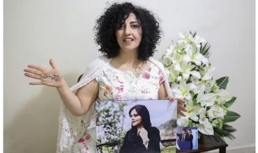 La Premio Nobel de la Paz iraní Narges Mohammadi fue trasladada de urgencia a un hospital de Teherán: “Su vida pende de un hilo”