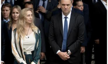 La "mancha" de Adorni: Milei ata su destino al del Jefe de Gabinete pese a los nuevos movimientos sin declarar