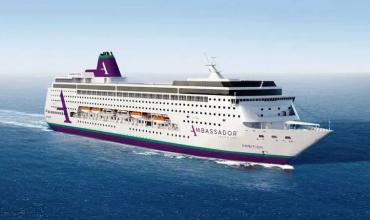 Tragedia en Francia y cuarentena en otro crucero: 1.700 personas confinadas por un brote de virus y un muerto a bordo