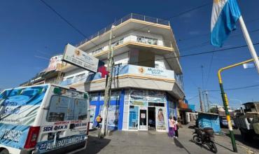 Allanaron una clínica clandestina en González Catán por una red de médicos truchos y estafas