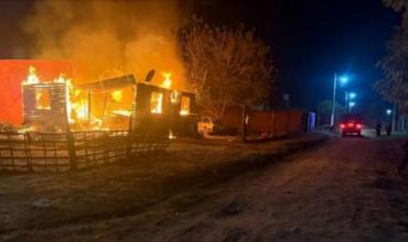 Tucumán: un incendio destruyó una casa de madera y dejó como saldo la muerte de un niño de 5 años