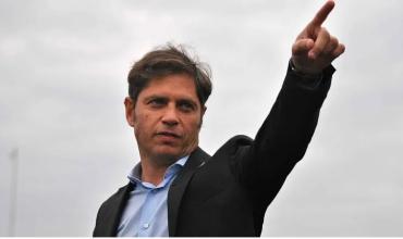 Axel Kicillof sigue agrandando el Estado y los libertarios estallaron: "Es para acomodar compañeros"