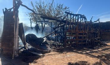 Un incendio destruyó por completo un rancho en el barrio Florencia López