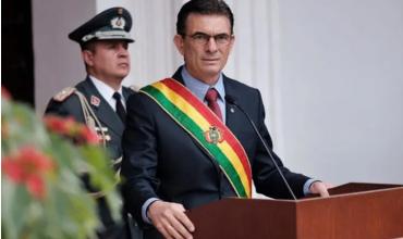 Crisis en Bolivia: Rodrigo Paz anunció que reducirá a la mitad su salario en medio de otra violenta marcha